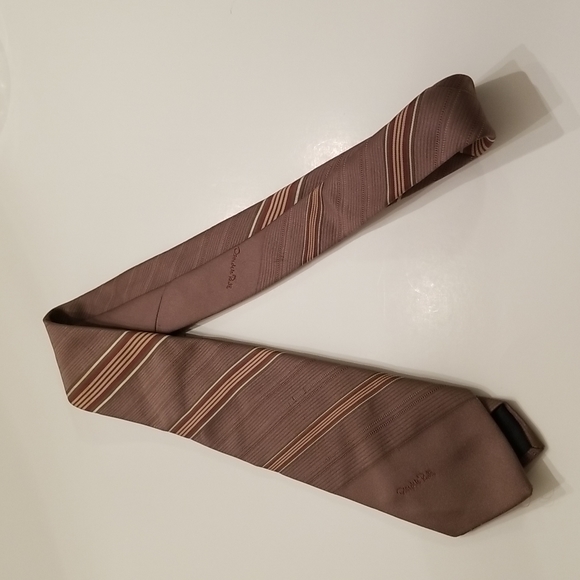 Oscar de la Renta Tie - Picture 6 of 8